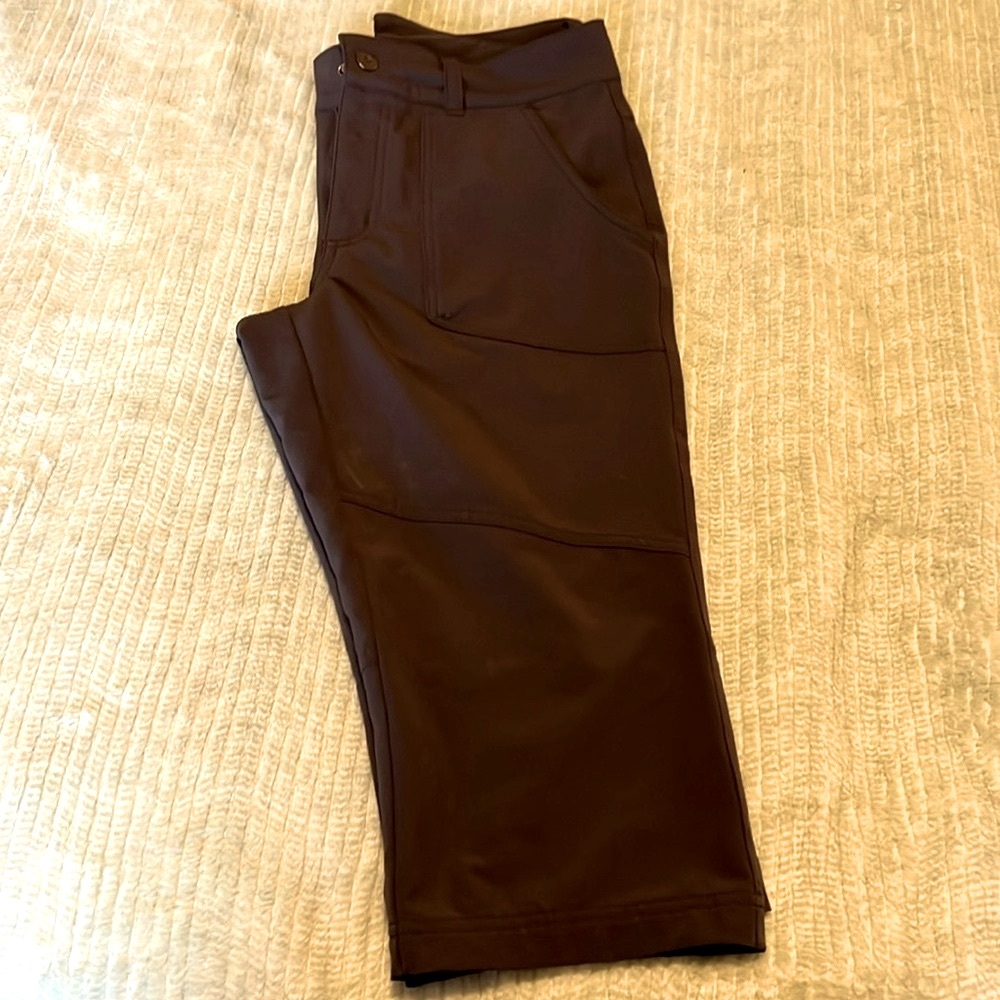 Columbia Women’s Dark Gray hiking cropped pants